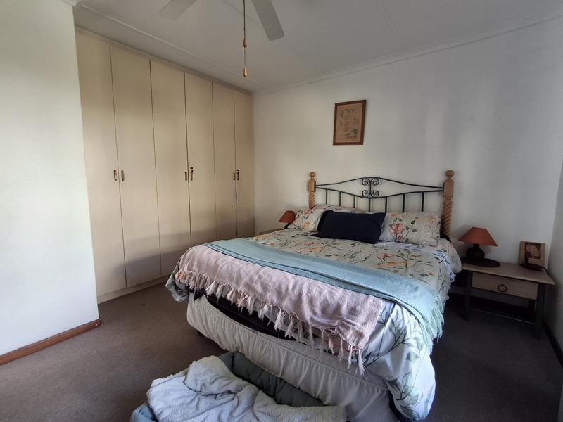 4 Bedroom Property for Sale in Britannia Bay Western Cape